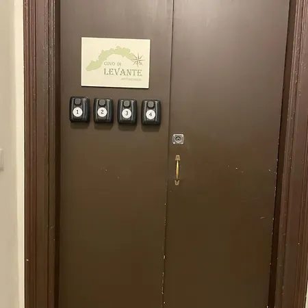 Covo Di Levante 招待所 *